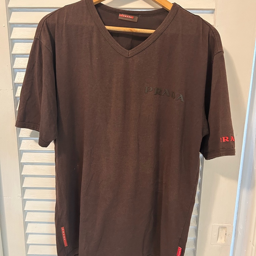 Prada Dark Brown Men's Tee with Red Accents - Picture 6 of 6